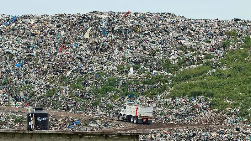 La Fortaleza, toneladas de residuos chilangos contaminan el aire de Morelos [Fotorreportaje]	